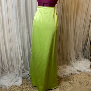 JS Collections Green Skirt NWT